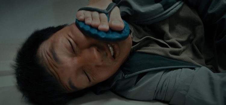 Quang Tuấn bị “hành hạ” không thương tiếc trong teaser trailer phim Thiên Đường Máu