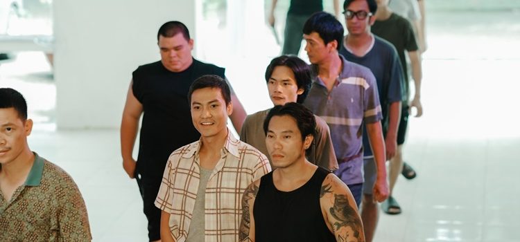 Thiên Đường Máu tung trailer chính thức hé lộ cuộc sống hơn cả địa ngục nơi “thiên đường đào lửa”